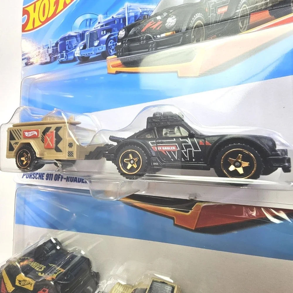 Hot Wheels Track Fleet Porsche 911 Off-Roader Black with Trailer HYT56 New - Picture 2 of 12